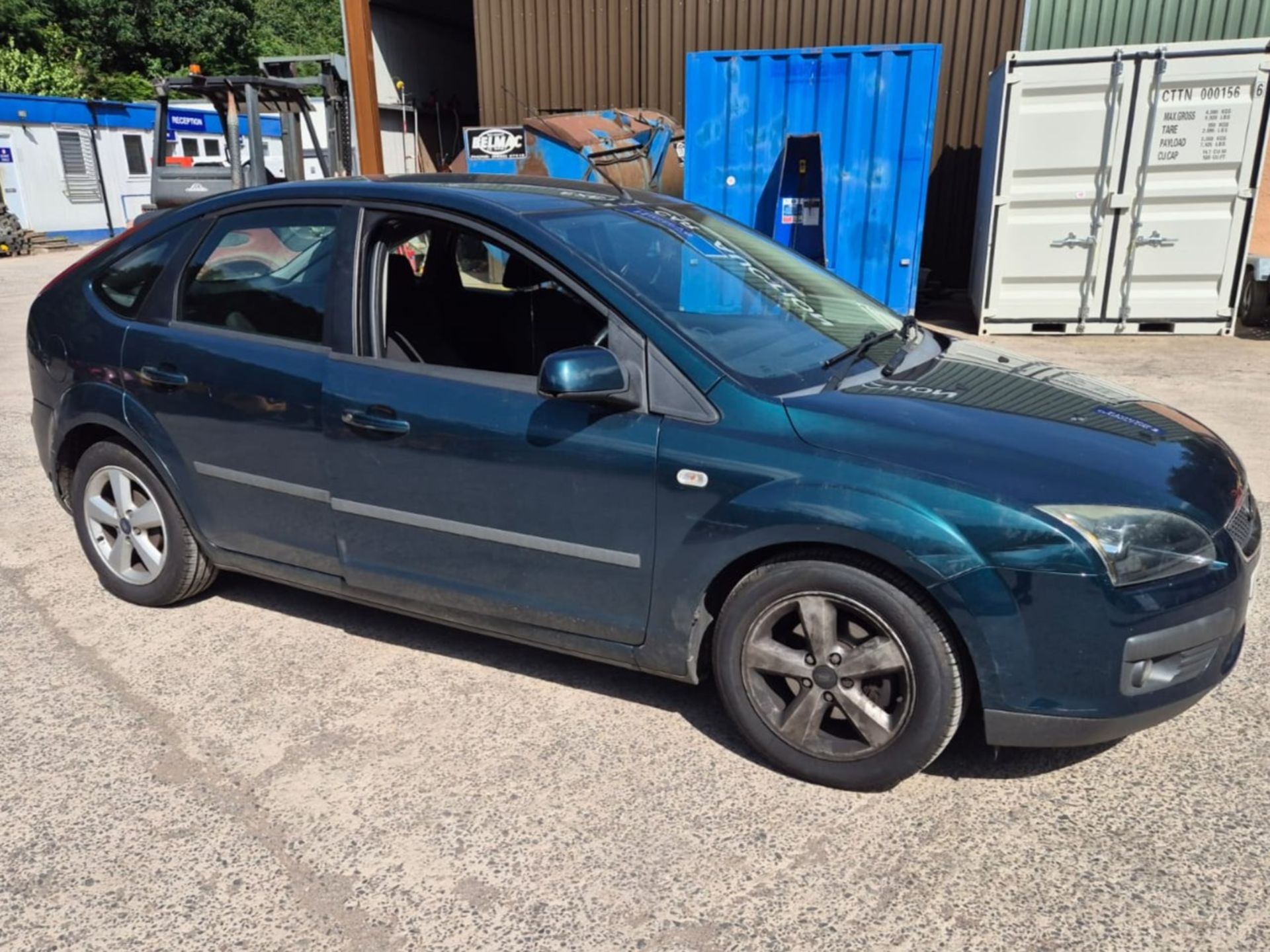06/56 FORD FOCUS ZETEC CLIMATE AUTO 1596CC 4 SPEED AUTO PETROL GREEN AY56XES