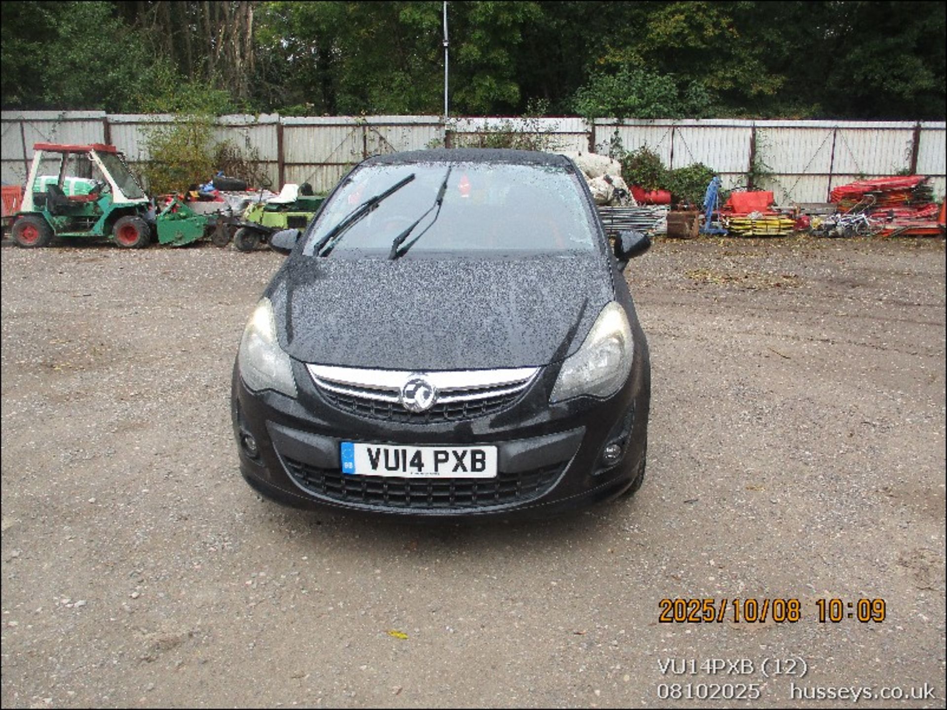 14/14 VAUXHALL CORSA SRI 1398cc 5 Spd Manual Petrol 3 Dr H/Back (Black, 116k) VU14PXB - Image 12 of 19