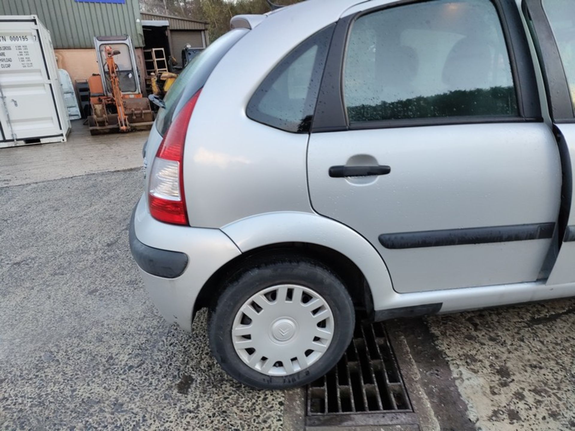 07/07 CITROEN C3 AIRPLAY+ 1124cc 5 Speed Manual Petrol 5 Door Hatchback Silver WF07OTX - Image 20 of 35