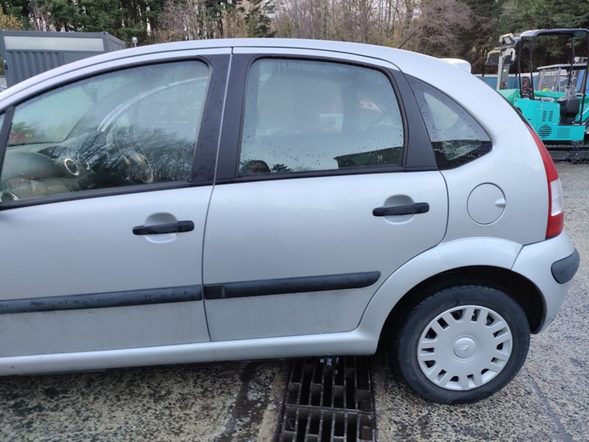 07/07 CITROEN C3 AIRPLAY+ 1124cc 5 Speed Manual Petrol 5 Door Hatchback Silver WF07OTX - Image 9 of 35
