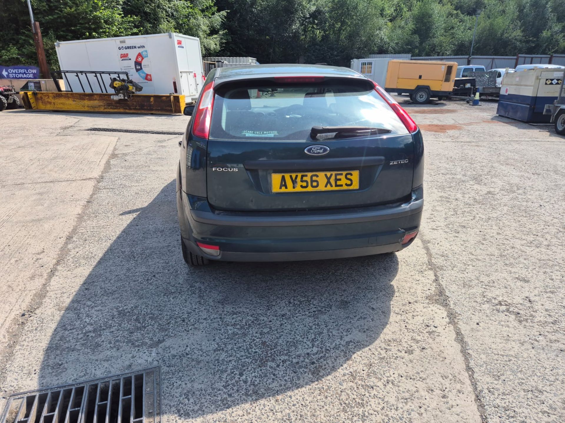 06/56 FORD FOCUS ZETEC CLIMATE AUTO 1596CC 4 SPEED AUTO PETROL GREEN AY56XES - Image 13 of 20