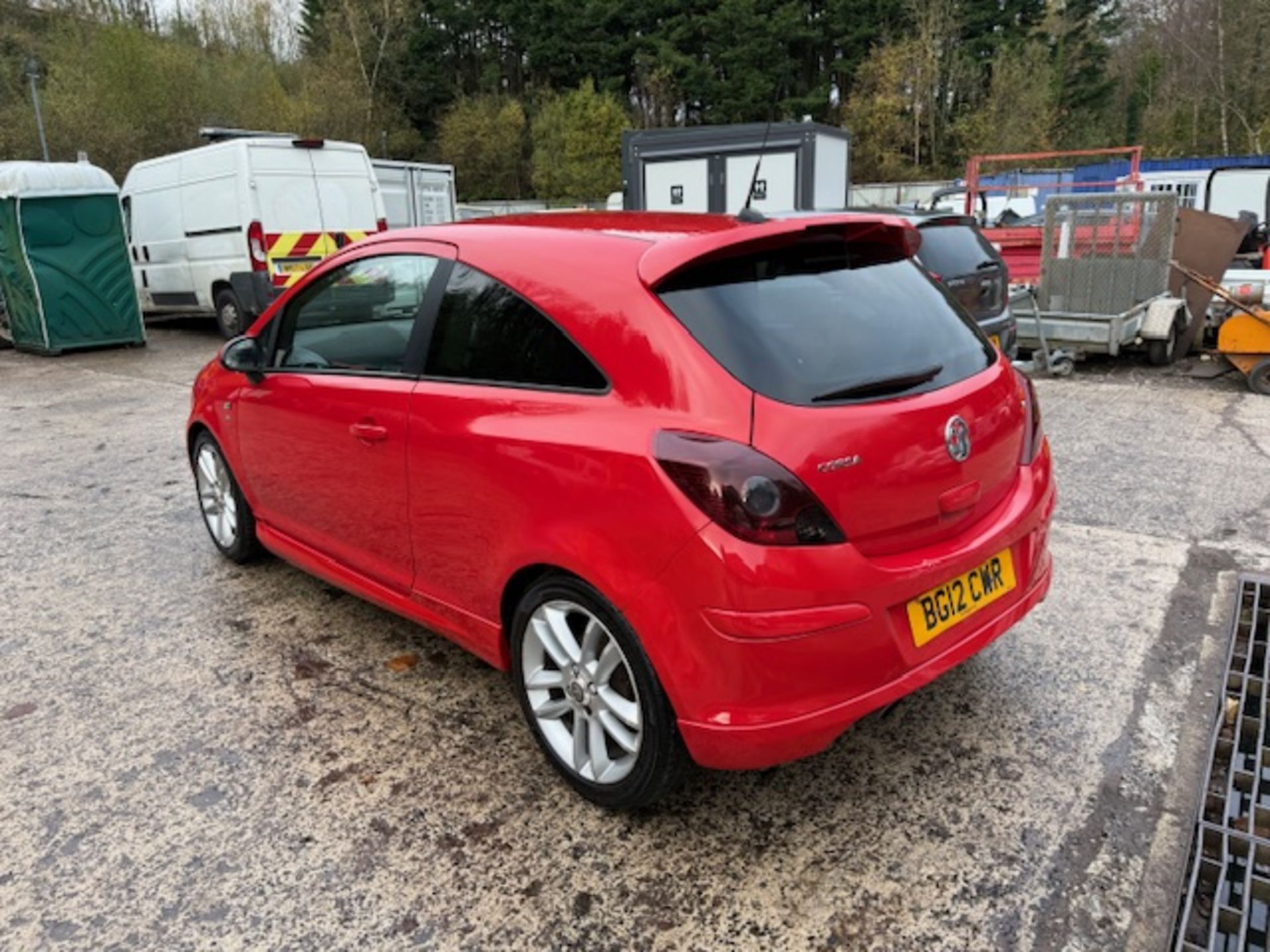 12/12 VAUXHALL CORSA SRI 1398cc 5 Spd Manual Petrol 3 Dr H/Back (Red, 67k) BG12CWR - Image 6 of 9