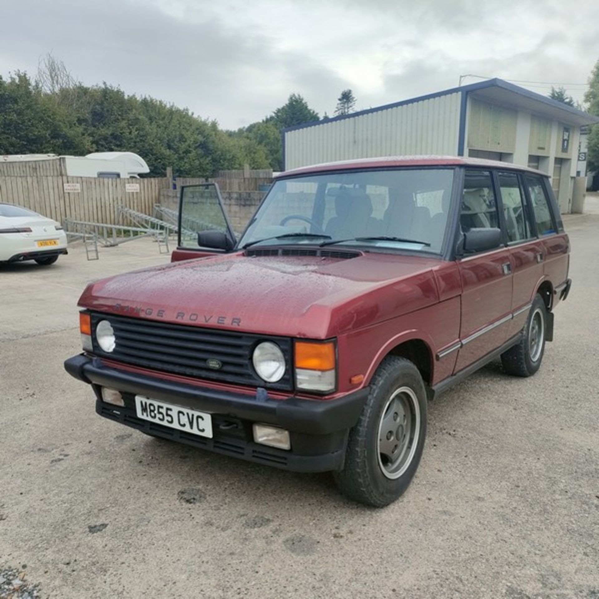 1995 LAND ROVER RANGEROVER VOGUE EFI A 3950cc Auto Petrol Estate Red ...