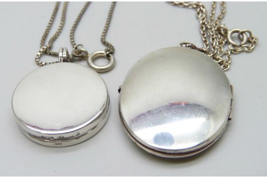 Two silver lockets and chains - Image 3 of 4