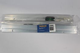 Sixteen Taskar Heavy Duty Hangers - 300mm.