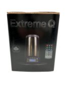 A new Arizer Extreme Q Vaporizer (EAN: 628078800034) (Box sealed) (Over 18's only).