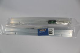 Twenty Taskar Heavy Duty Hangers - 300mm.