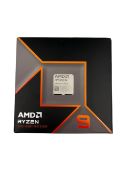 As new AMD Ryzen 9 9950X Socket AM5 Zen 5 Processor (EAN: 730143315272) (Box sealed, some damage to