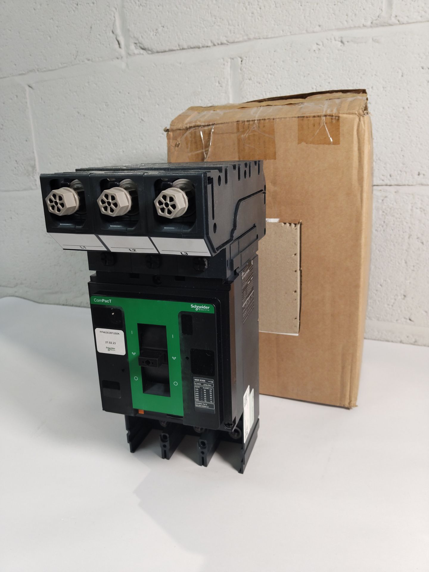 An as new Schneider electric breaker frame PowerPacT 4, 630A, 3P, icu 50kA (REF: PP46303FO50K).