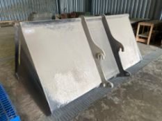 Strimech BK30-86 2.5m� grain bucket with Caterpillar attachments. Serial No: 208569