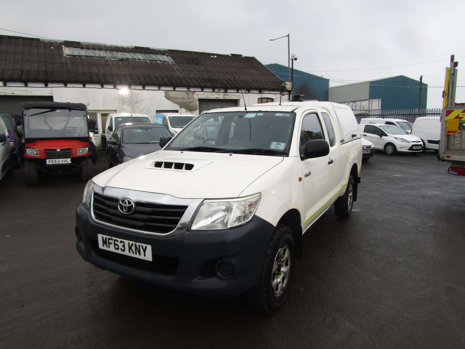 2013 63 reg Toyota Hilux HL2 D-4D 4x4 ECB (Direct Electricity North West) - Image 2 of 7