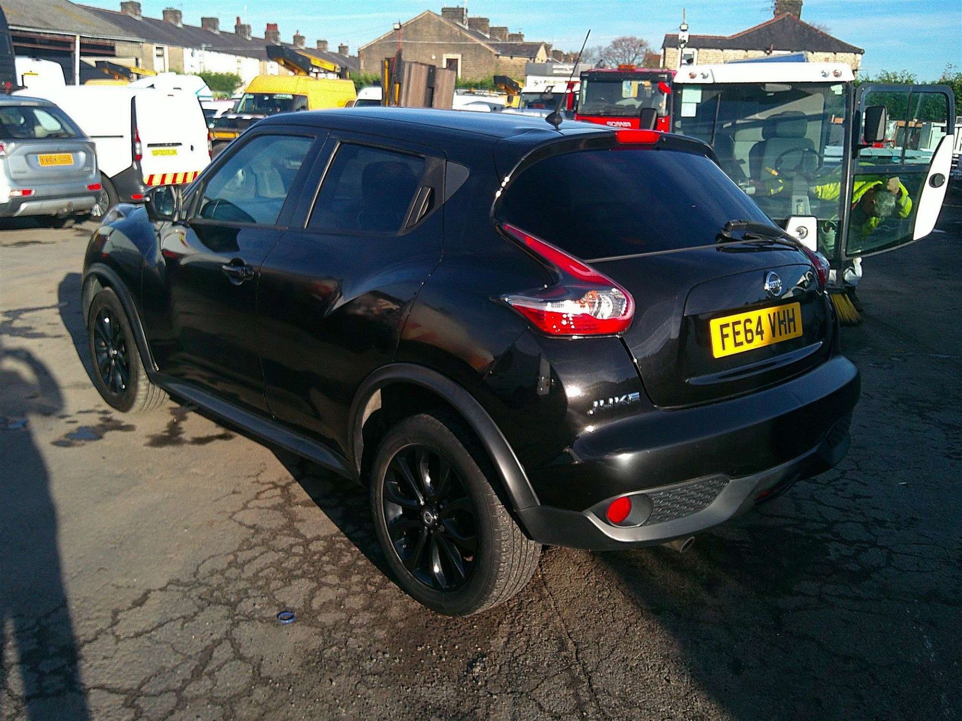 2014 64 reg NISSAN JUKE TENKA DIG-T - Image 2 of 7