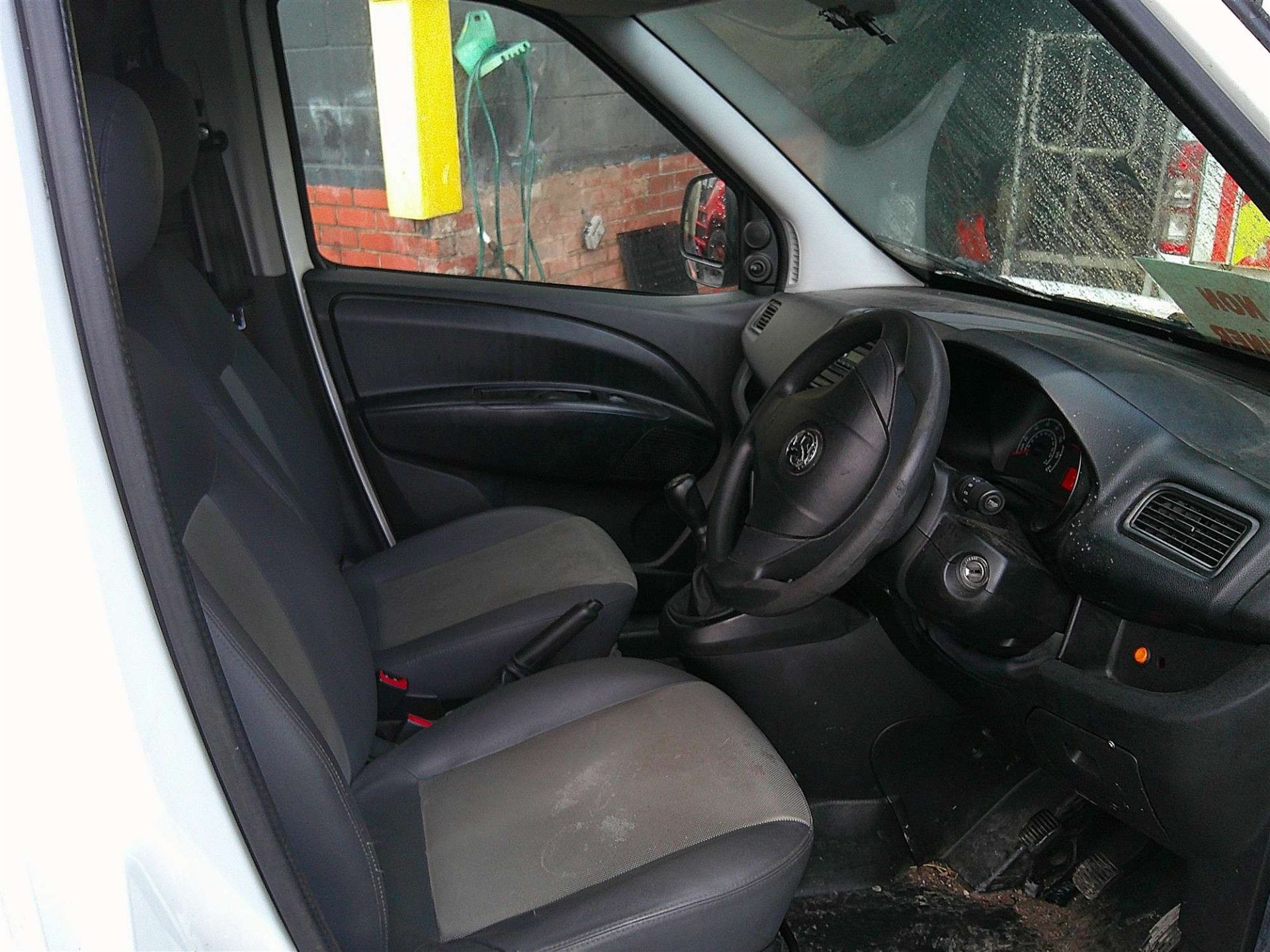 2013 13 REG VAUXHALL COMBO 2000 L1H1 CDTI ECOFLEX (NON RUNNER) (DIRECT ELECTRICITY NORTH WEST)*** - Image 5 of 7
