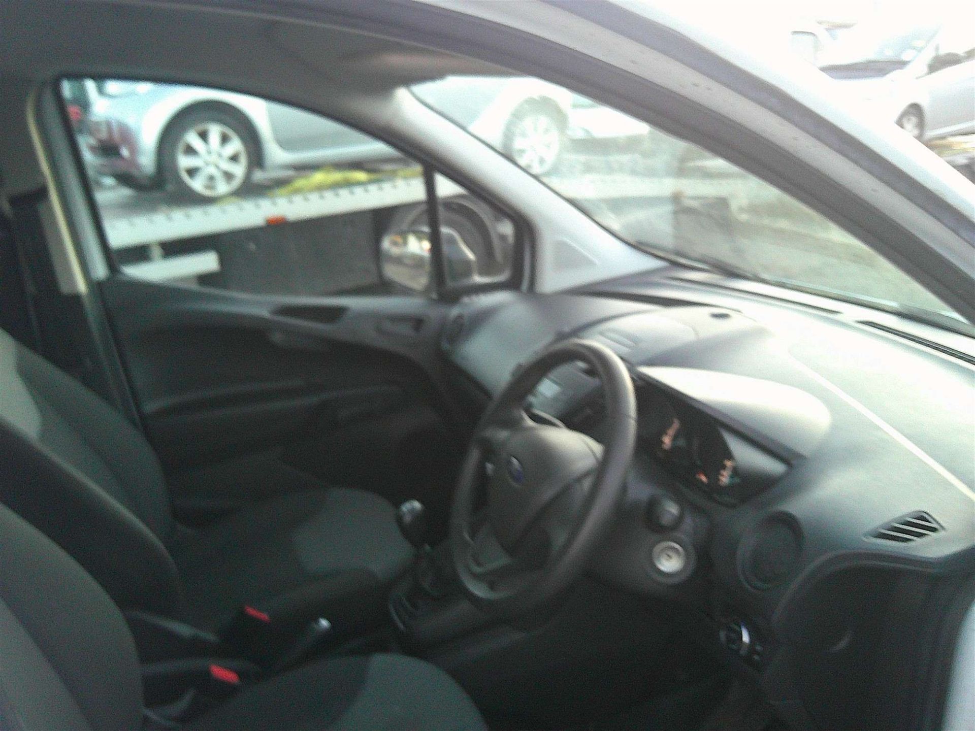 2022 71 REG FORD TRANSIT COURIER ECOBOOST - Image 5 of 7