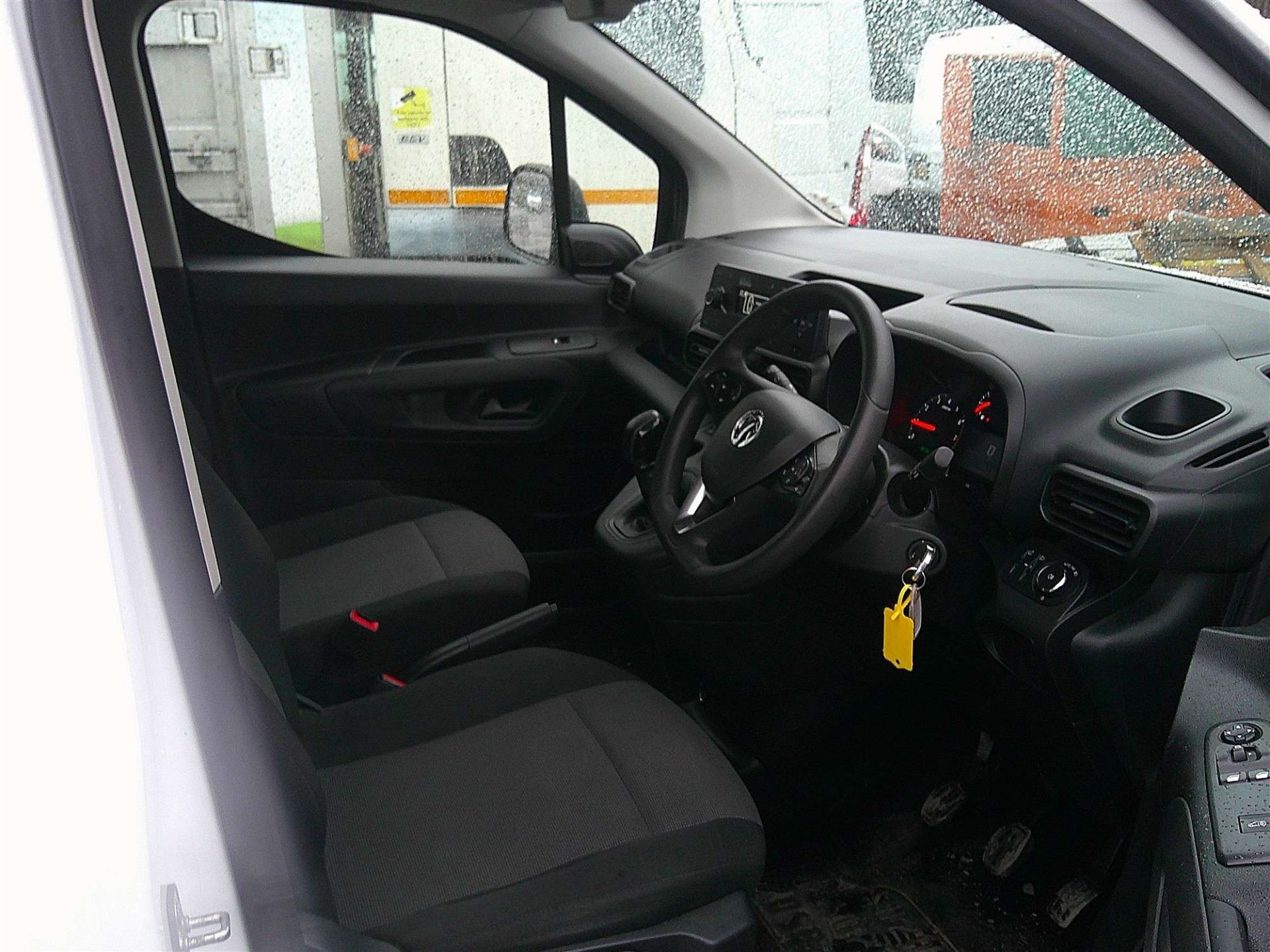 2020 20 REG VAUXHALL COMBO 2300 SPORTIVE S/S - Image 5 of 7