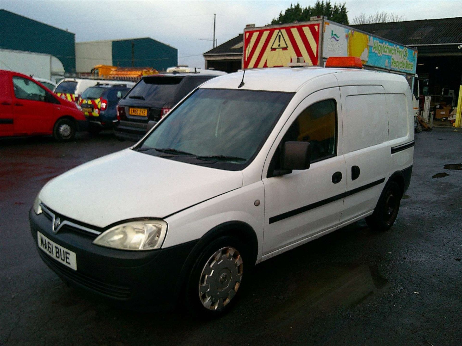 2011 61 REG VAUXHALL COMBO 2000 CDTI 16V (DIRECT UNITED UTILITIES WATER) - Image 2 of 7