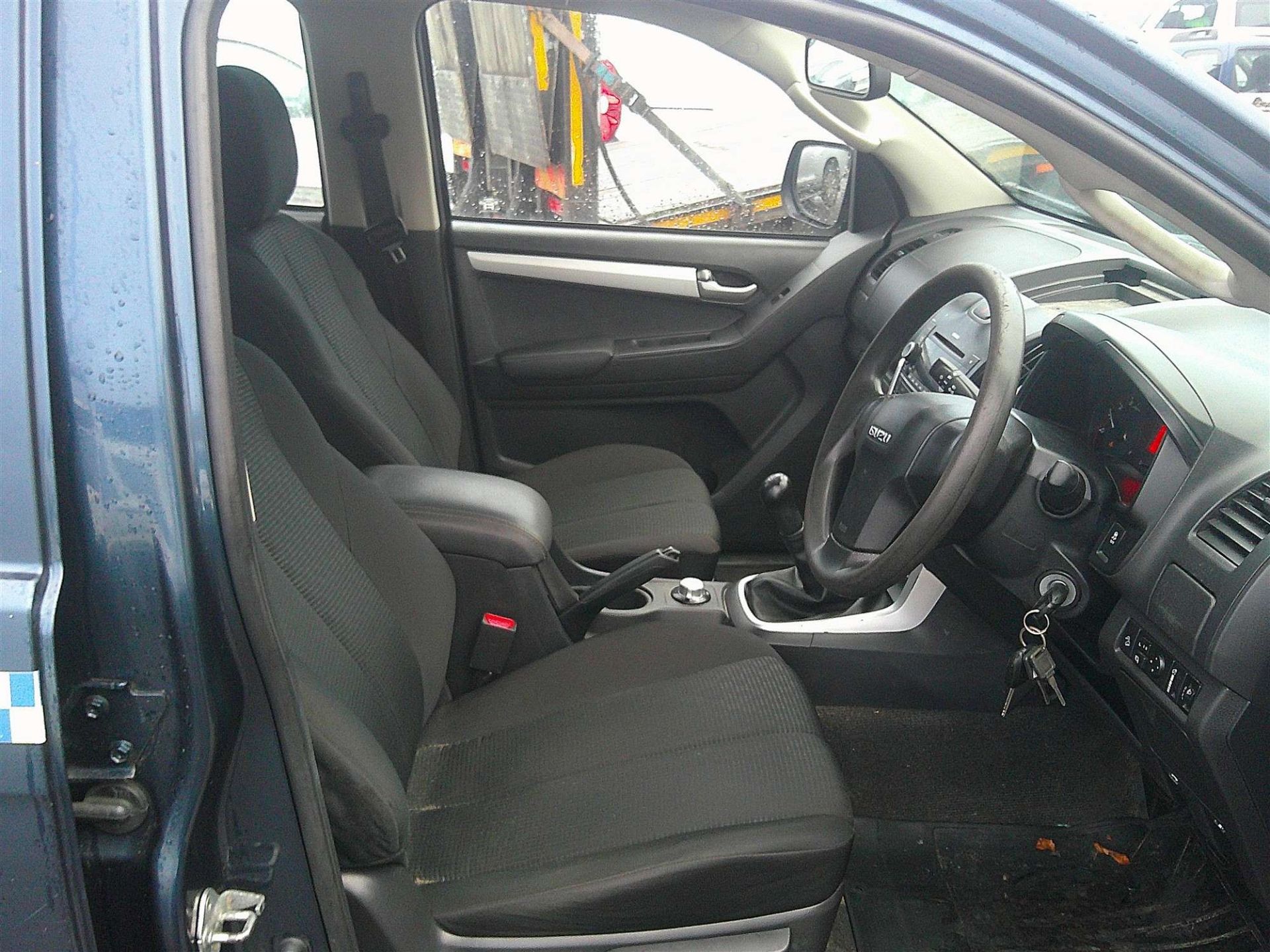 2017 67 REG ISUZU D-MAX EIGER PICK-UP (DIRECT COUNCIL) - Image 5 of 7