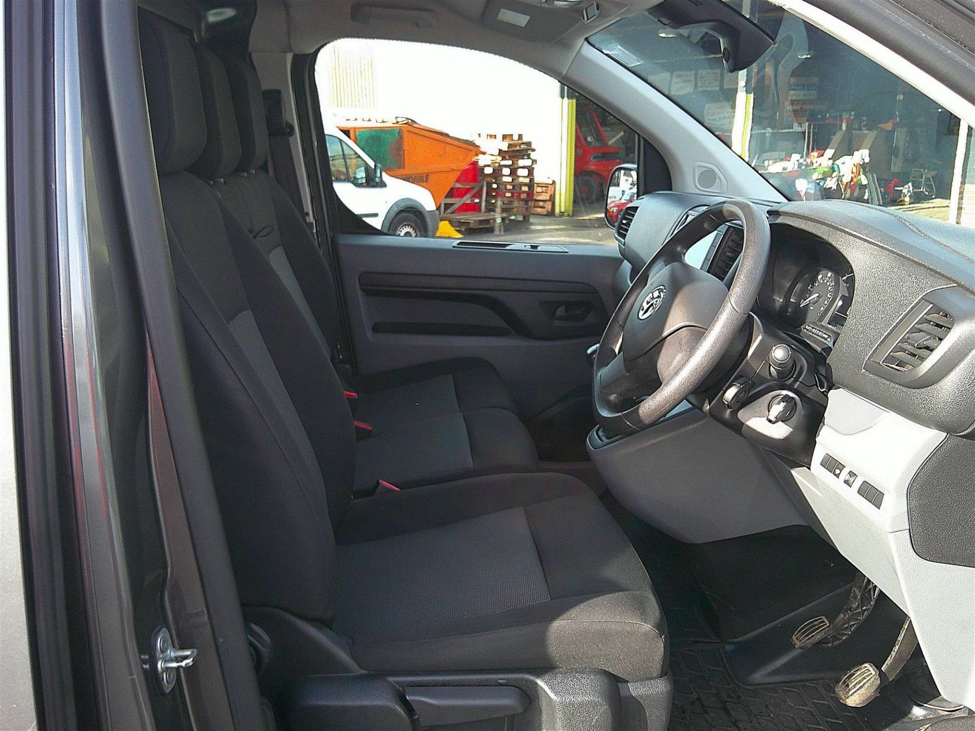 2022 22 REG VAUXHALL VIVARO F2700 SPORTIVE S/S - Image 5 of 7