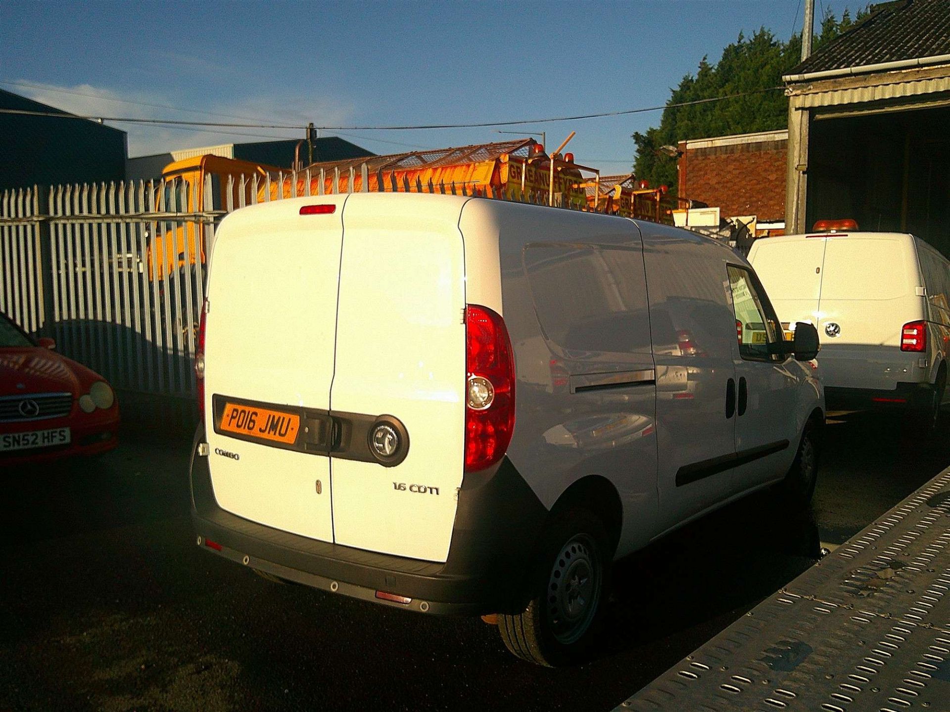2016 16 REG VAUXHALL COMBO L2 H1 2300 (DIRECT FIRE & RESCUE) - Image 4 of 7