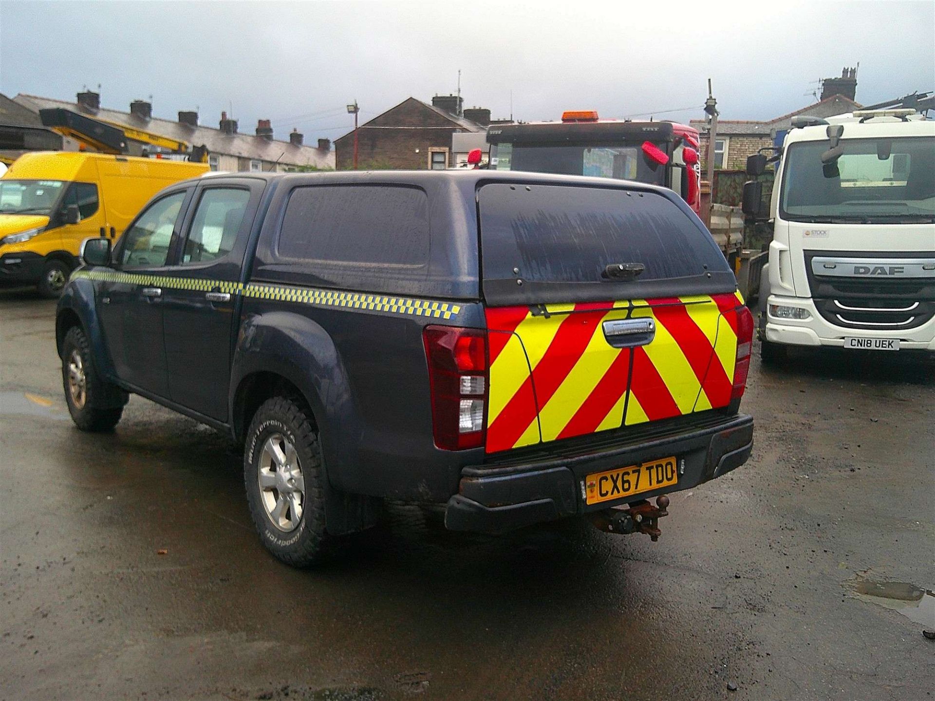 2017 67 REG ISUZU D-MAX EIGER PICK-UP (DIRECT COUNCIL) - Image 4 of 7