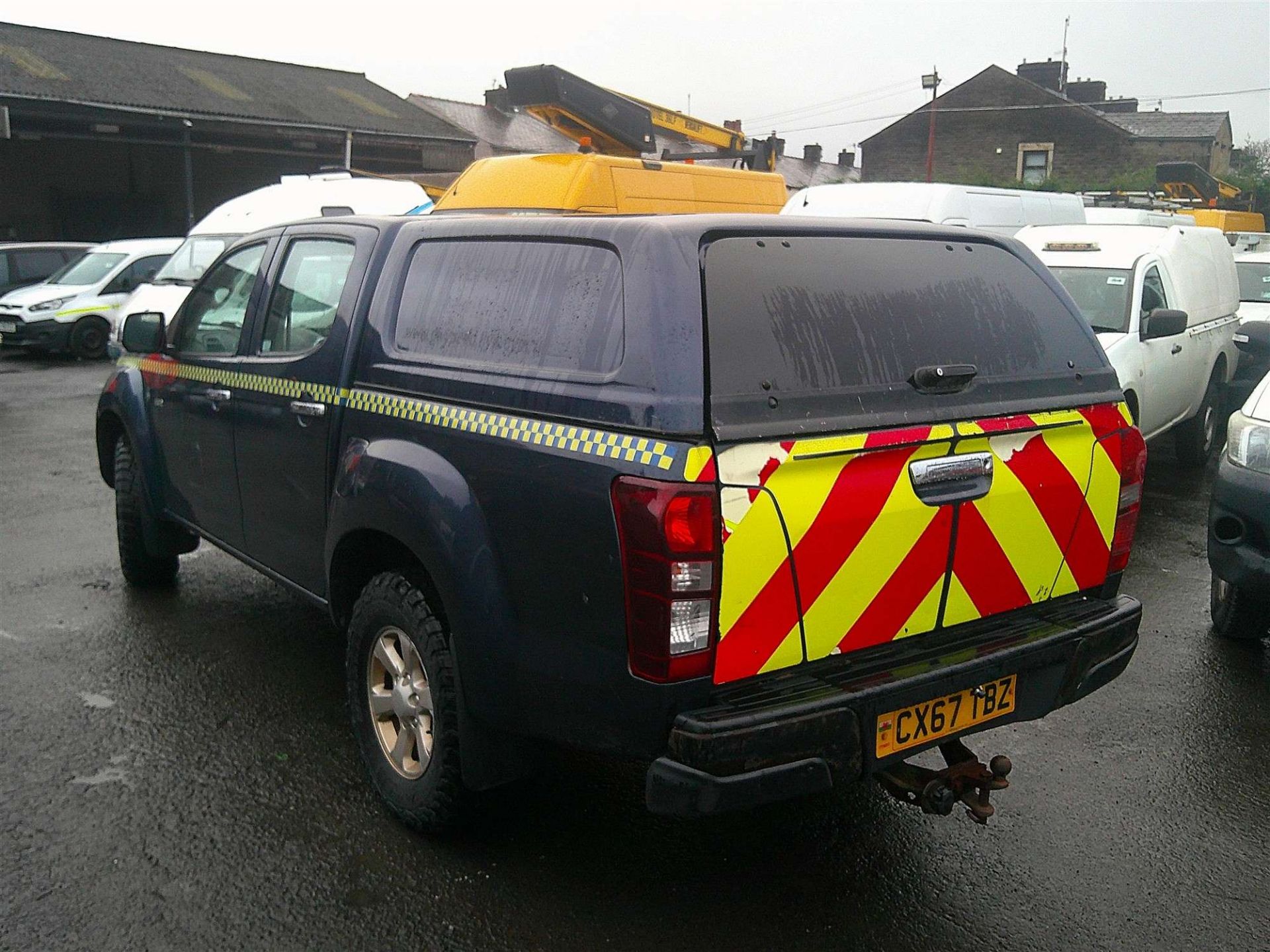 2017 67 REG ISUZU D-MAX EIGER PICK-UP (DIRECT COUNCIL) - Image 3 of 7