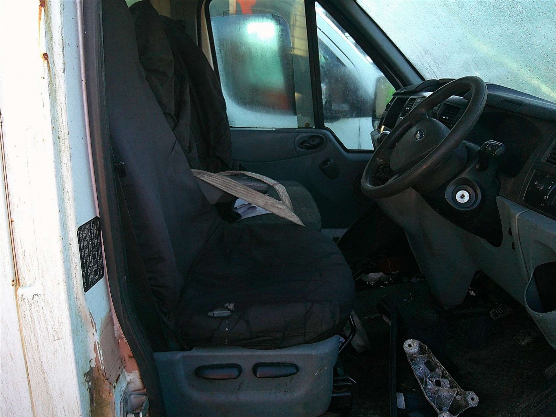 2009 09 REG FORD TRANSIT 115 T350M RWD (NON RUNNER) - Image 4 of 7