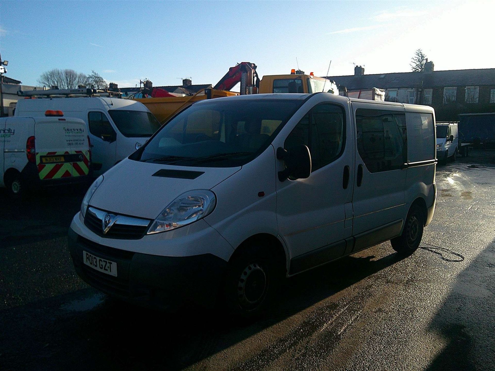 2013 13 REG VAUXHALL VIVARO SWB (DIRECT FIRE & RESCUE) - Image 2 of 7