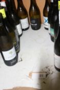 12 x assorted bottles of New Zealand wine (12) (ES15)