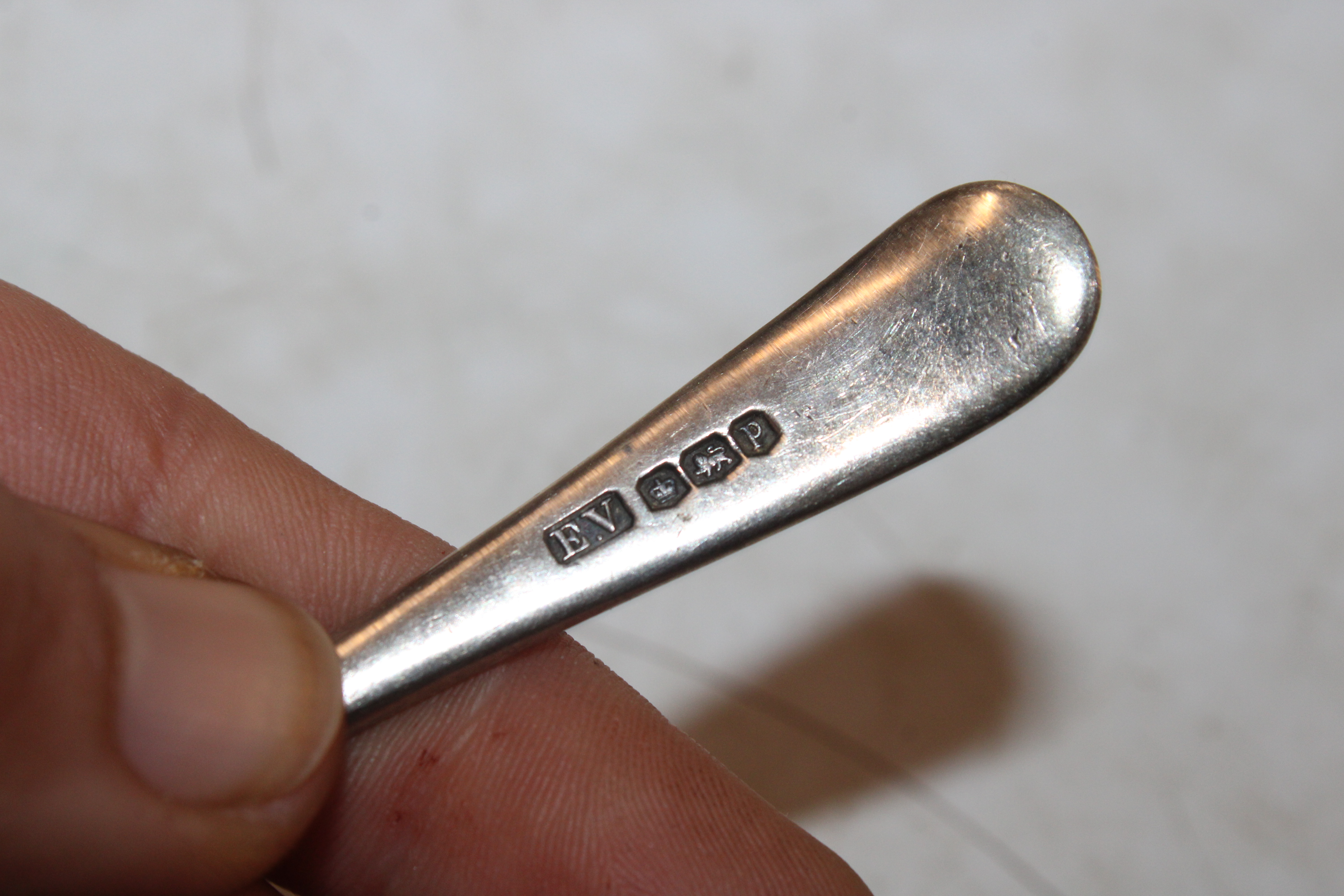 A pair of Sterling silver candlesticks with weight - Image 14 of 29