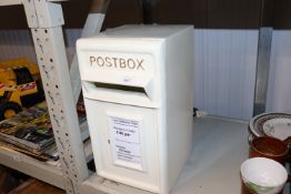 A reproduction post box (CM-199)