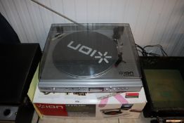 An Ion LP2 Flash turntable