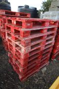 11x 80x120 pallets.