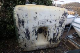 ROTH 1500L sprayer tank.