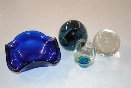 Three glass paperweights to include Mdina and an A