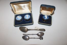 A cased silver and Wedgwood jasperware limited edition box and cover 454/1000; a pair of cased