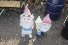 Two garden gnomes