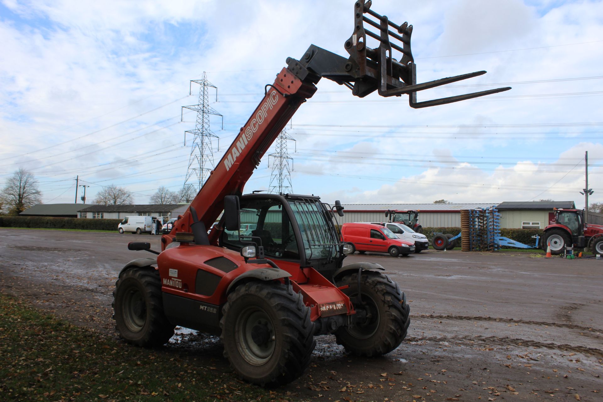Manitou MT 932 4WD telehandler. Registration AY09 BZM. Date of first ...