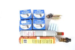 Four boxes (40) Walther Co2 capsules with two cyli