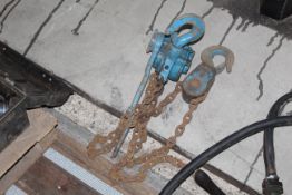 Heavy duty chain ratchet.