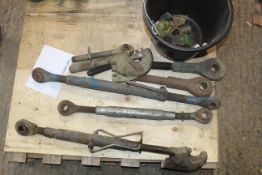 Quantity of top links and parts.