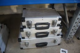 3x graduated carry cases.