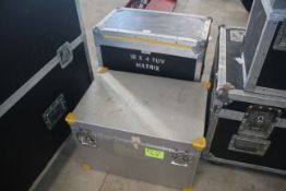 2x various travel cases.