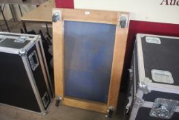 4 wheeled wooden skate / dolly.