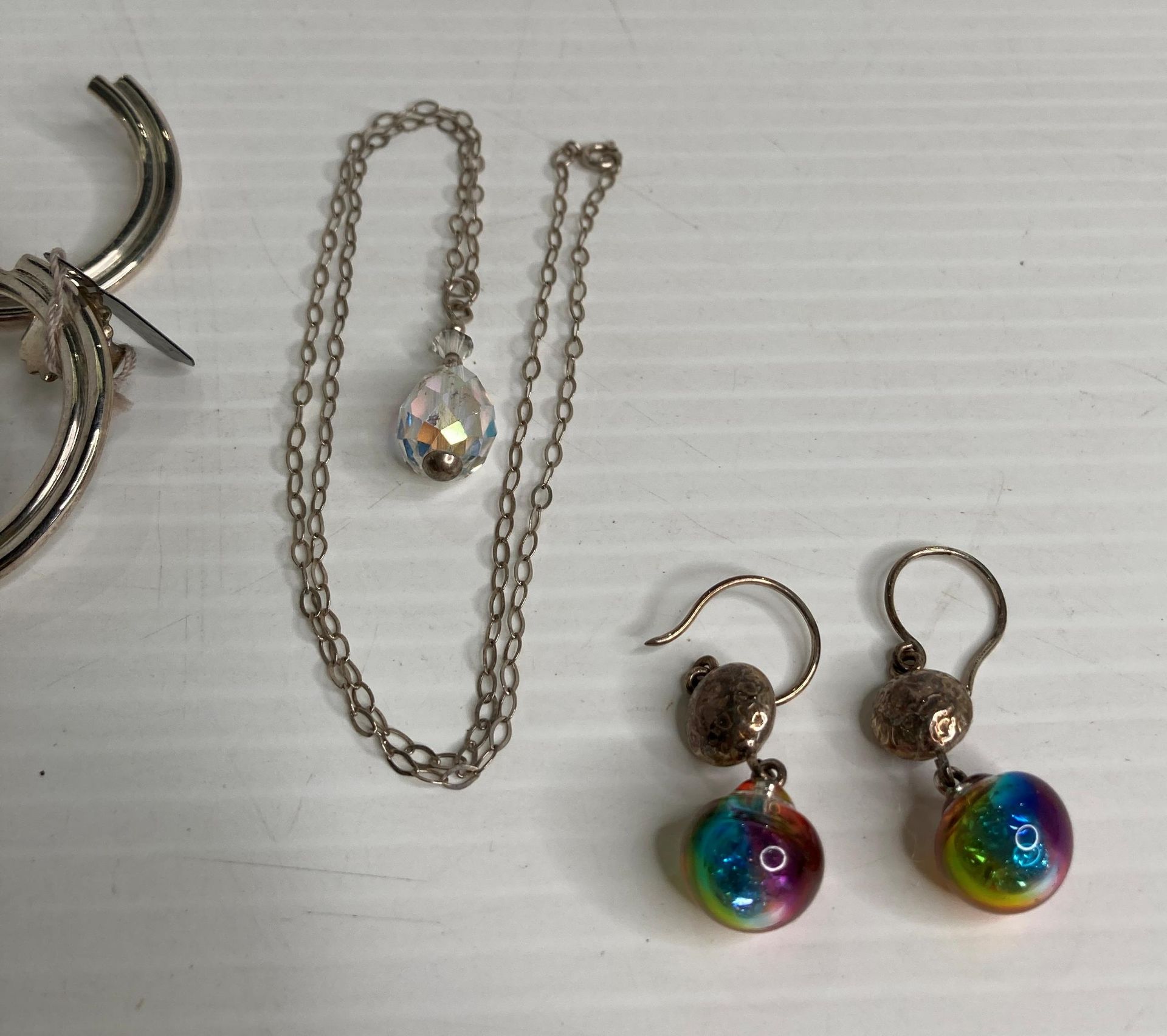 Contents to bag; nine assorted silver (. - Image 3 of 5