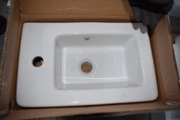 *QU023 Basin 490x310x180mm