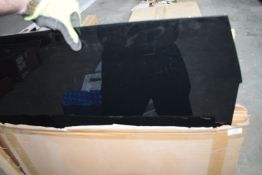 *Black Curved Glass Splashback