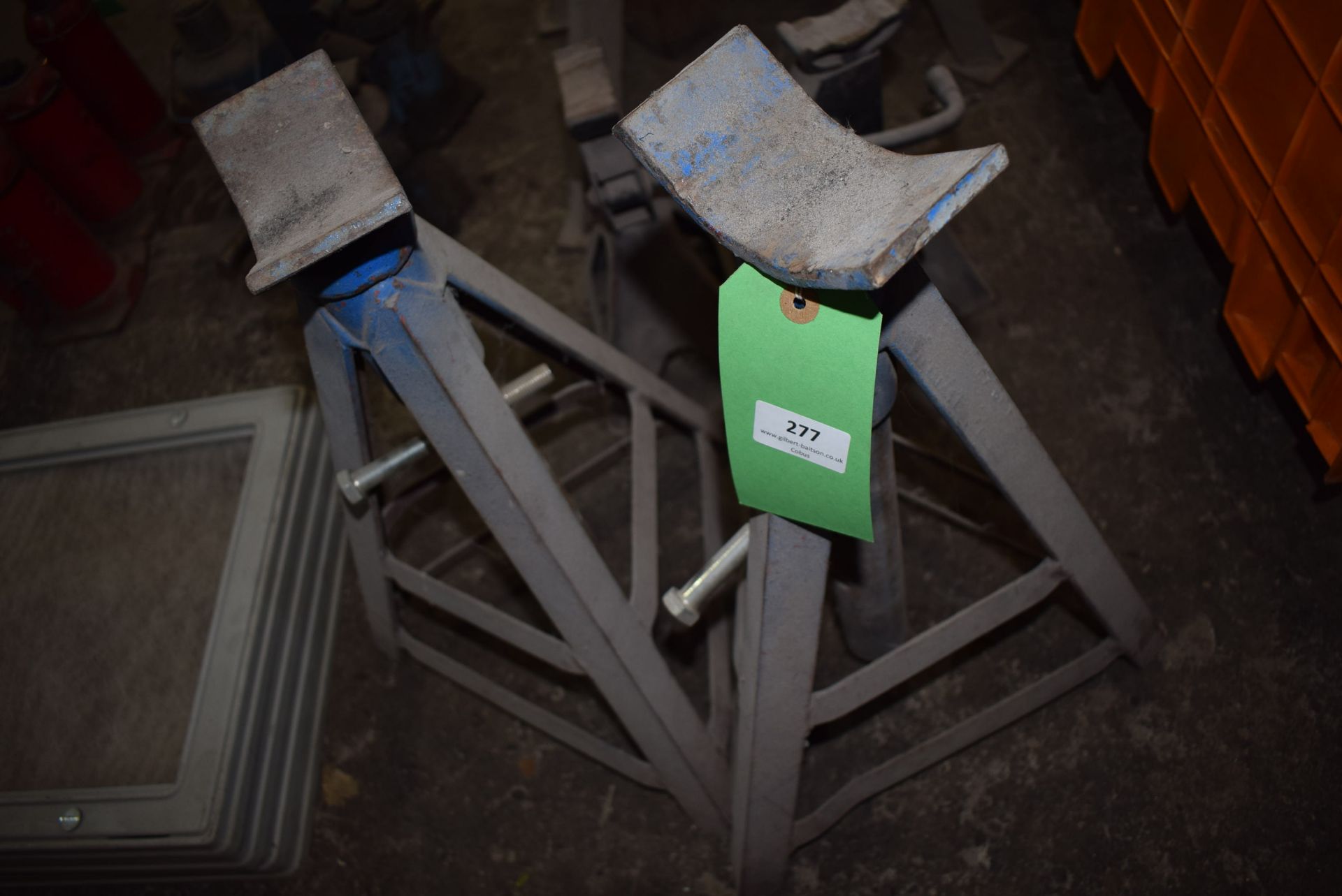Rusty Axel Stand *Pair of Axle Stands 19”