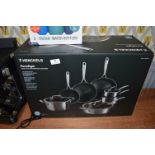 *Henckels Paradigm Cookware Set