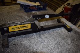 *Roughneck Laminate Floor Cutter
