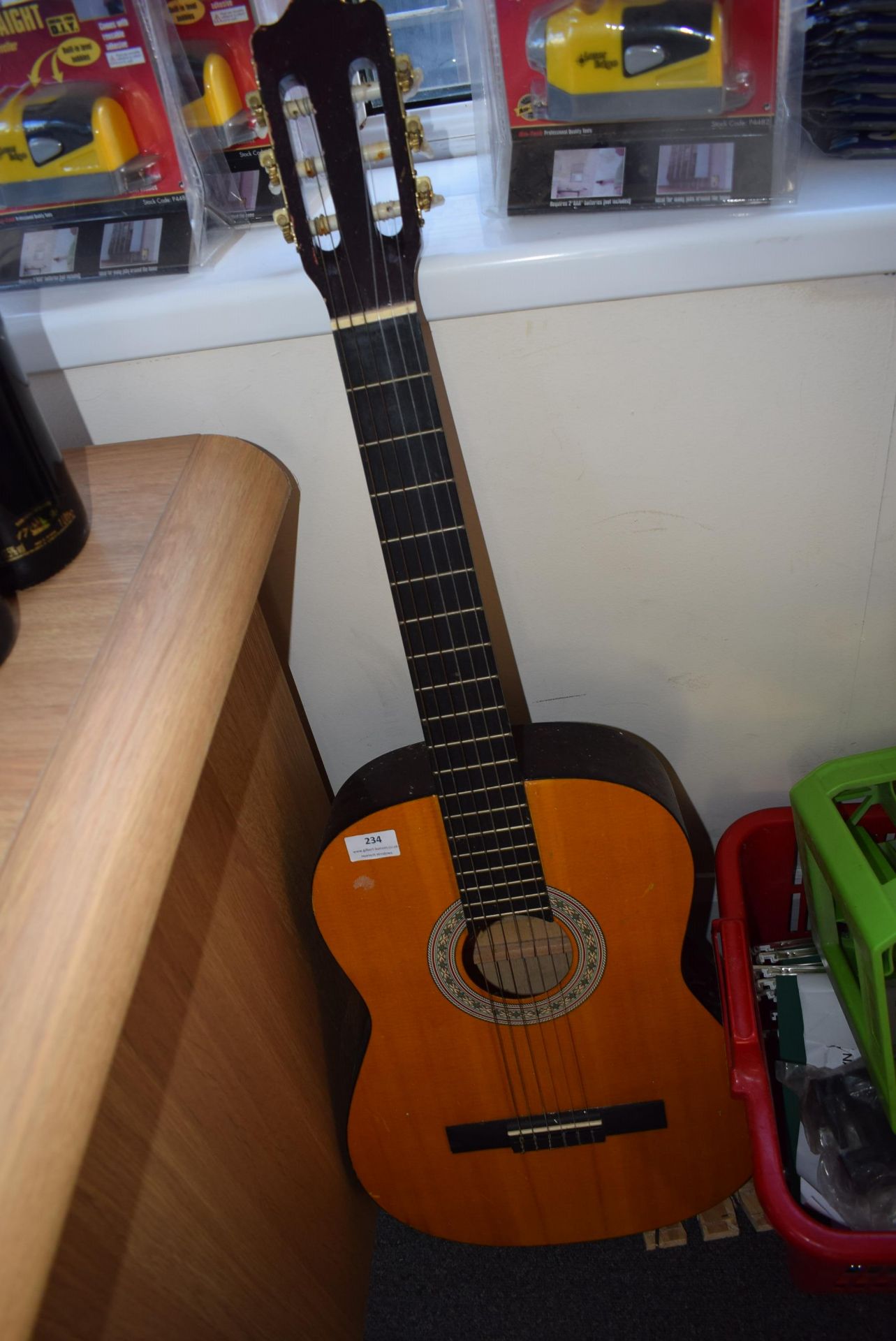 *Acoustic Guitar